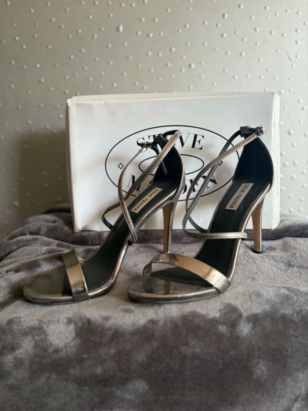 Shoes - Picture 2 of 2